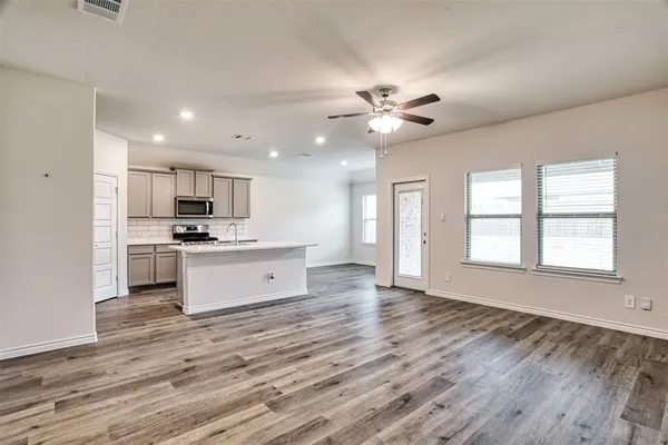 $315,000 | 9813 Daisy Mae, Aubrey, TX 76227