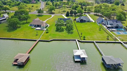 $1,595,900 | 515 El Barco, Corsicana, TX 75109