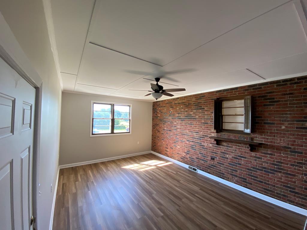 512 Grumling Road West Hodges, SC 29653 - Photo 7 of 19