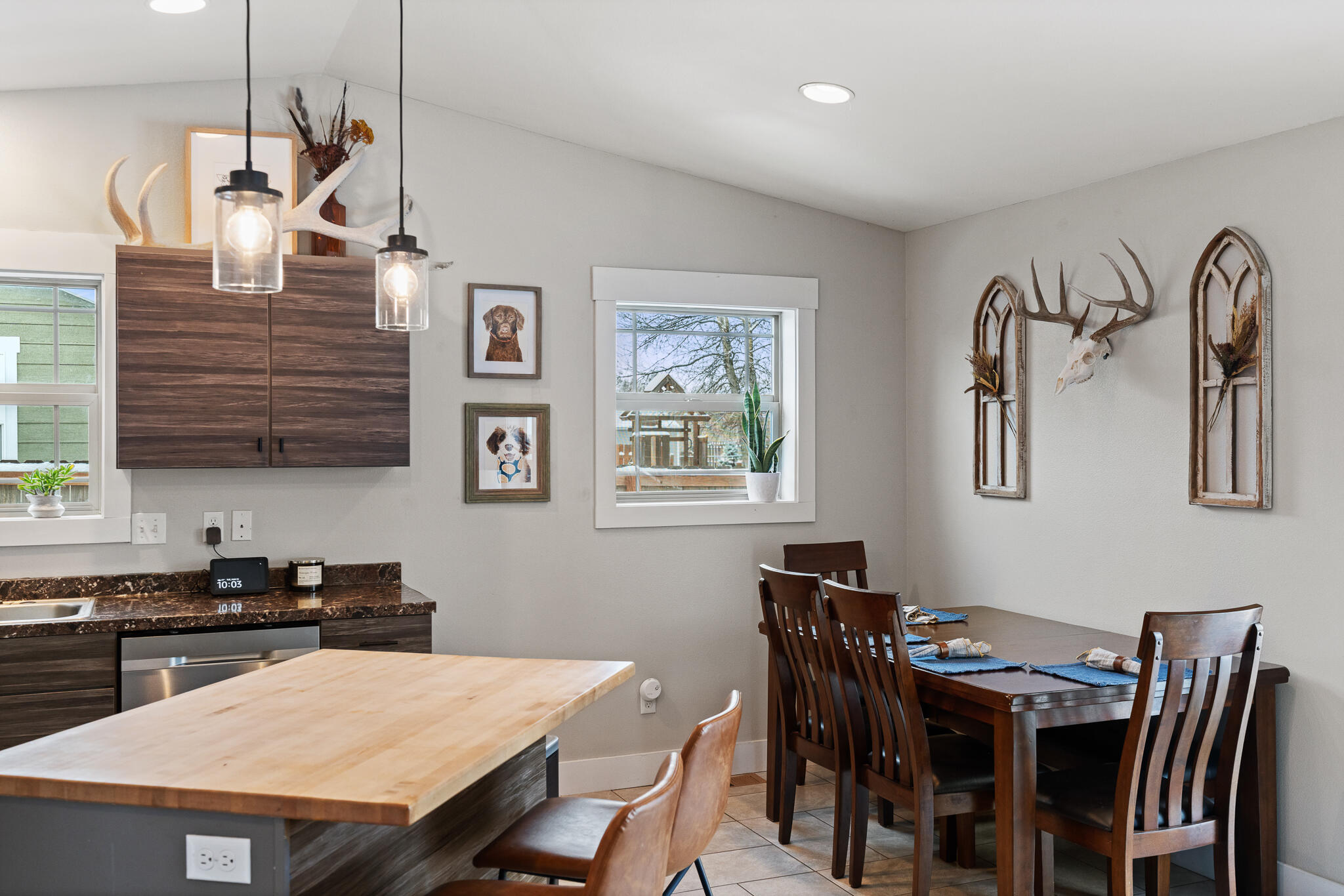 612 Heather Lane Ranchester, WY 82839 - Photo 22 of 45 Kitchen and Dining
