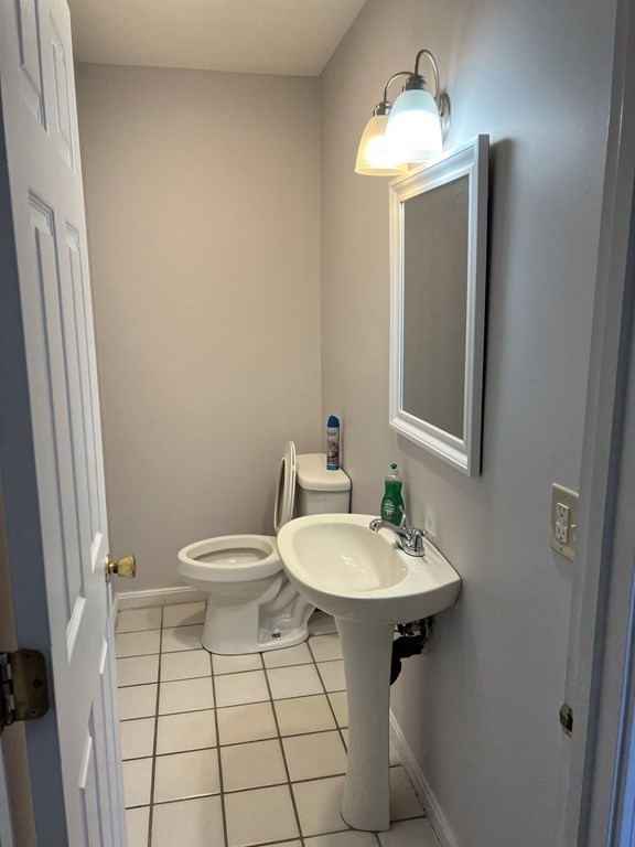 50 Indian Leap Street, Unit B Springfield, MA 01151 - Photo 10 of 12