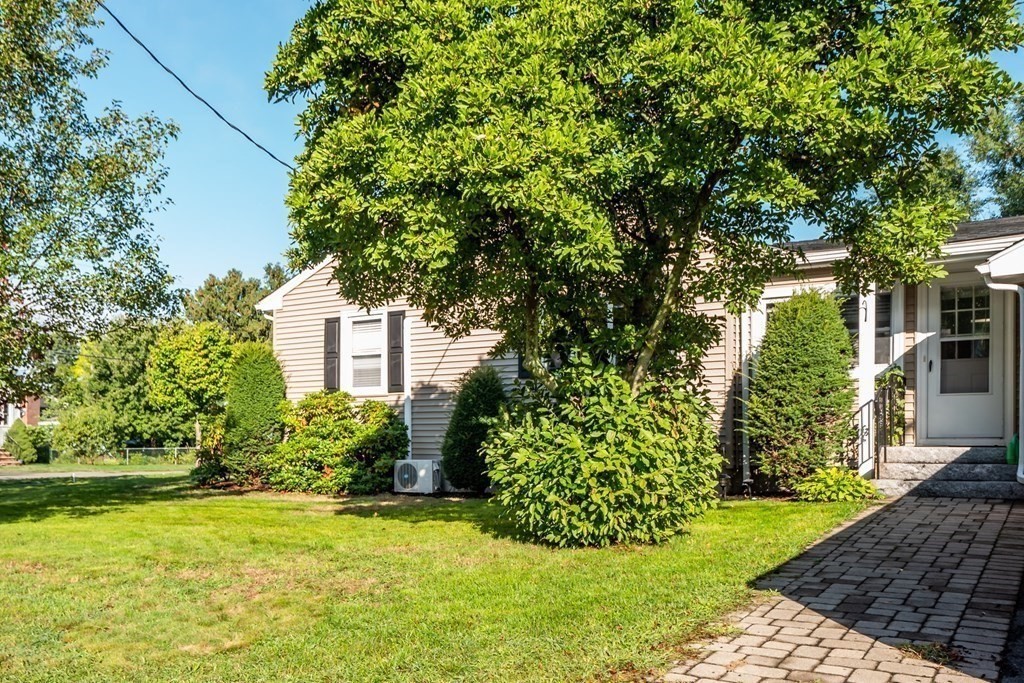 76 Sherman Road Dedham, MA 02026 - Photo 5 of 40 Gallery Image 5