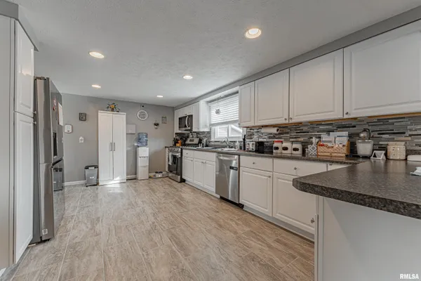 $210,000 | 109 South Main Street, Saybrook, IL 61770