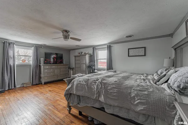 $210,000 | 109 South Main Street, Saybrook, IL 61770