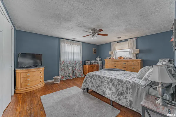 $210,000 | 109 South Main Street, Saybrook, IL 61770