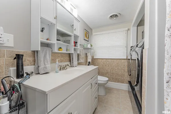 $210,000 | 109 South Main Street, Saybrook, IL 61770