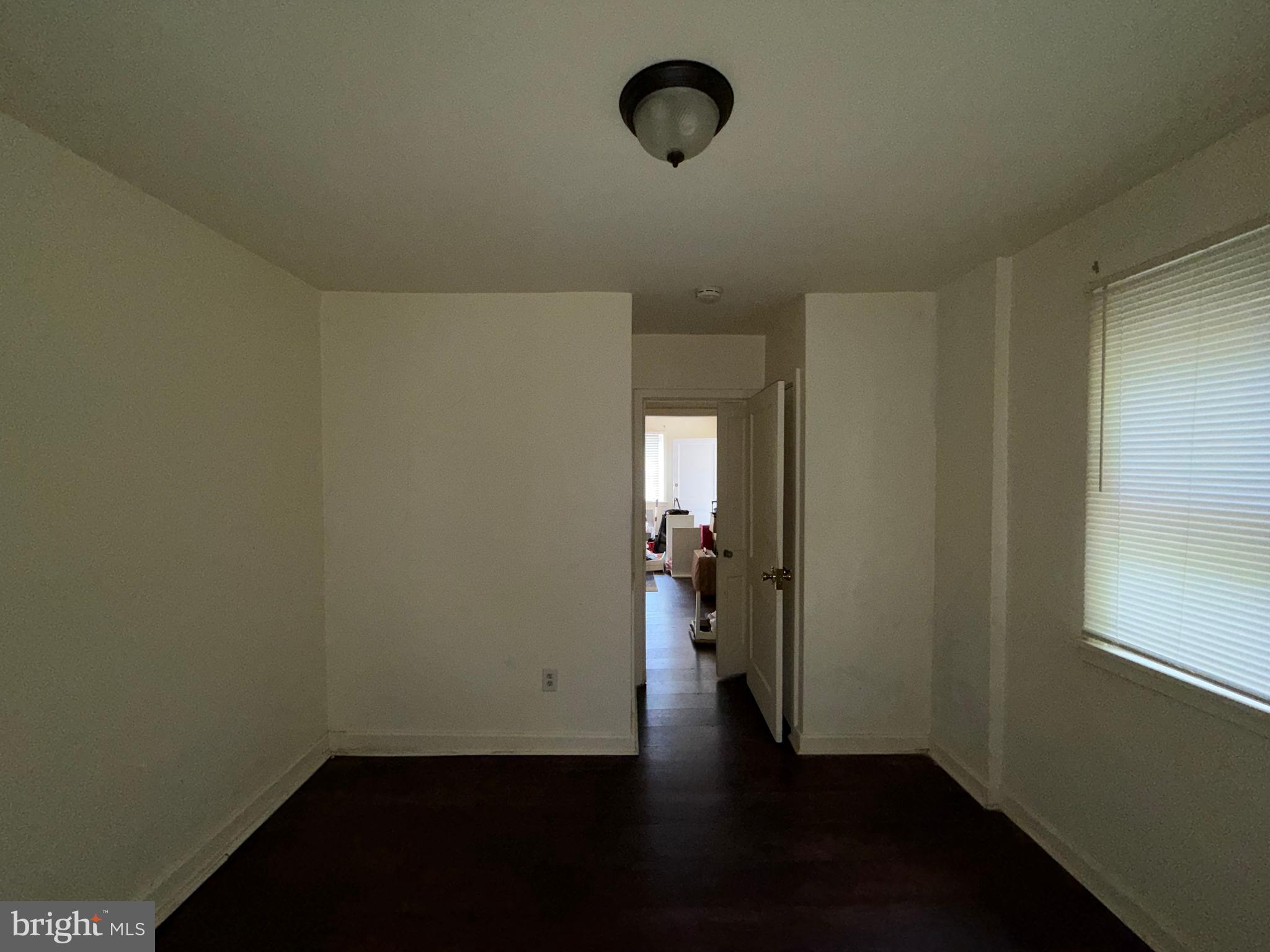 826 Jack Street Baltimore, MD 21225 - Photo 7 of 24
