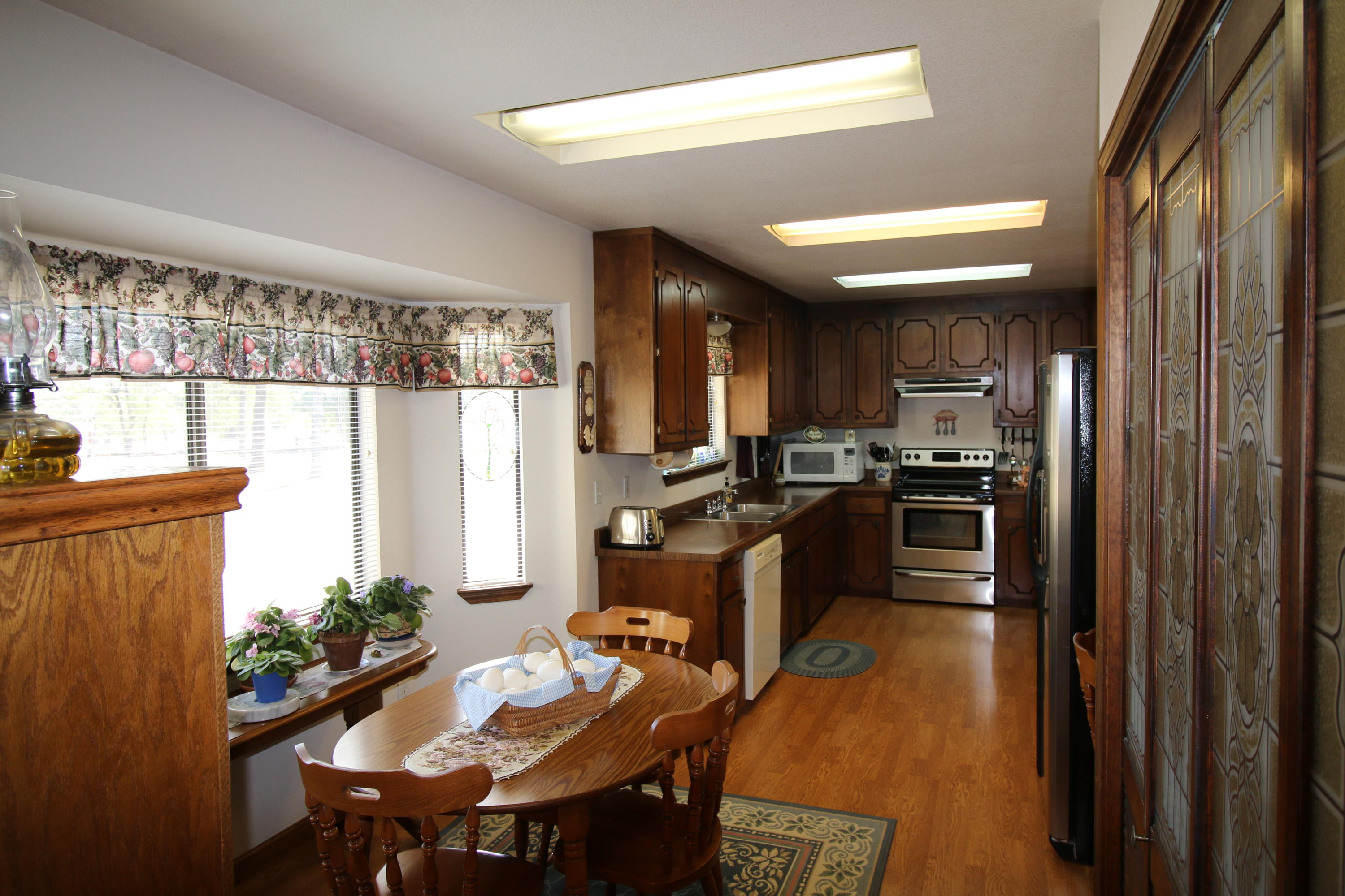 21242 Boyle Road Redding, CA 96003 - Photo 14 of 28 2016-10-19 00.32.57