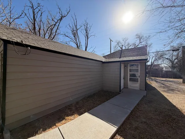 $700 | 2205 25th Street, Unit REAR, Lubbock, TX 79411