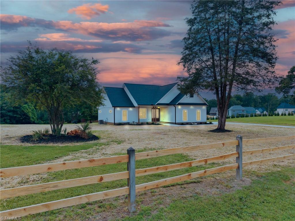 263 Rural Retreat Road Winston-Salem, NC 27107 - Photo 3 of 42 Gallery Image 3