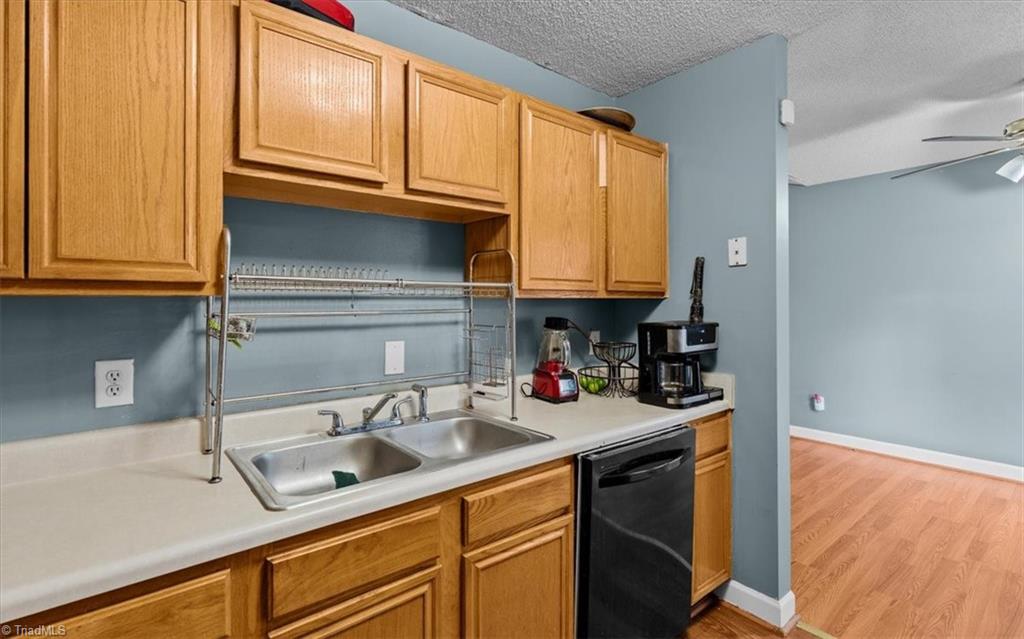 624 Paramount Street High Point, NC 27260 - Photo 10 of 30 Gallery Image 10