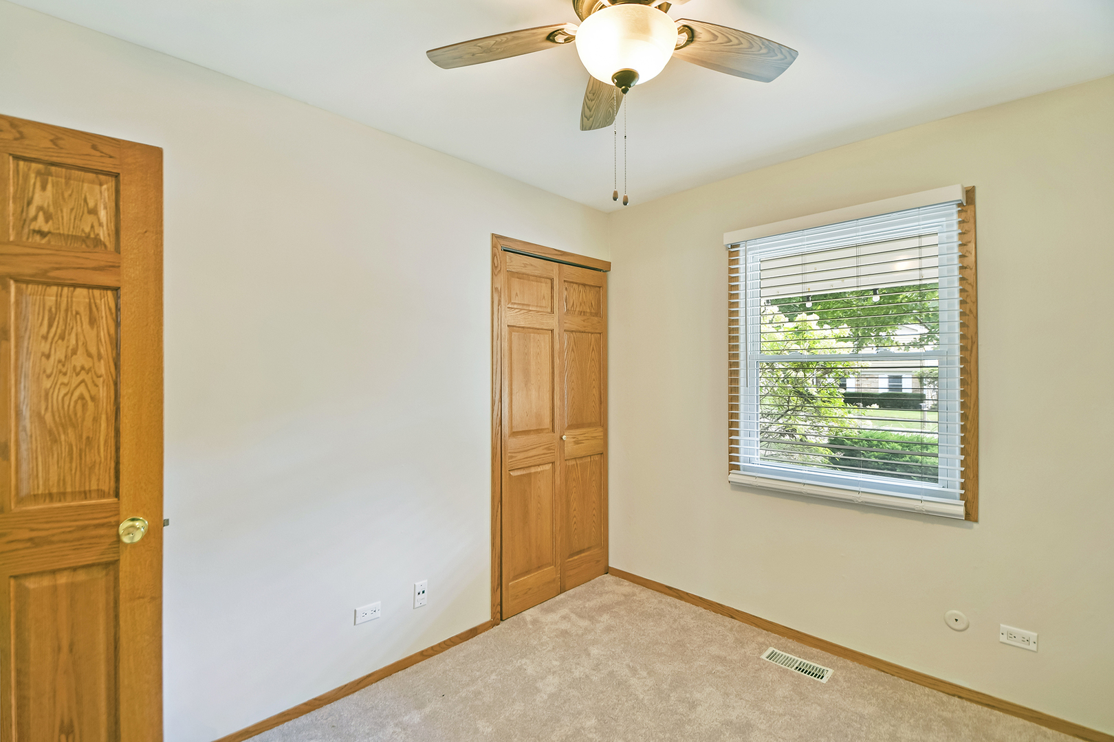 284 Timber Hill Road Buffalo Grove, IL 60089 - Photo 27 of 34 Gallery Image 27