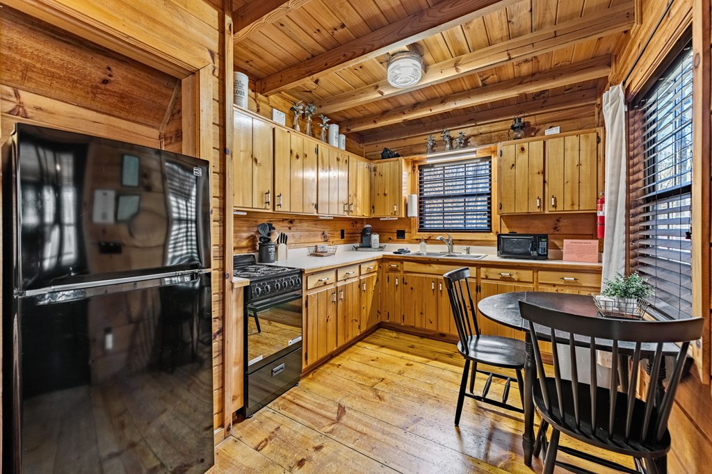 986 Joann Sisson Road Blue Ridge, GA 30513 - Photo 17 of 53 Gallery Image 17