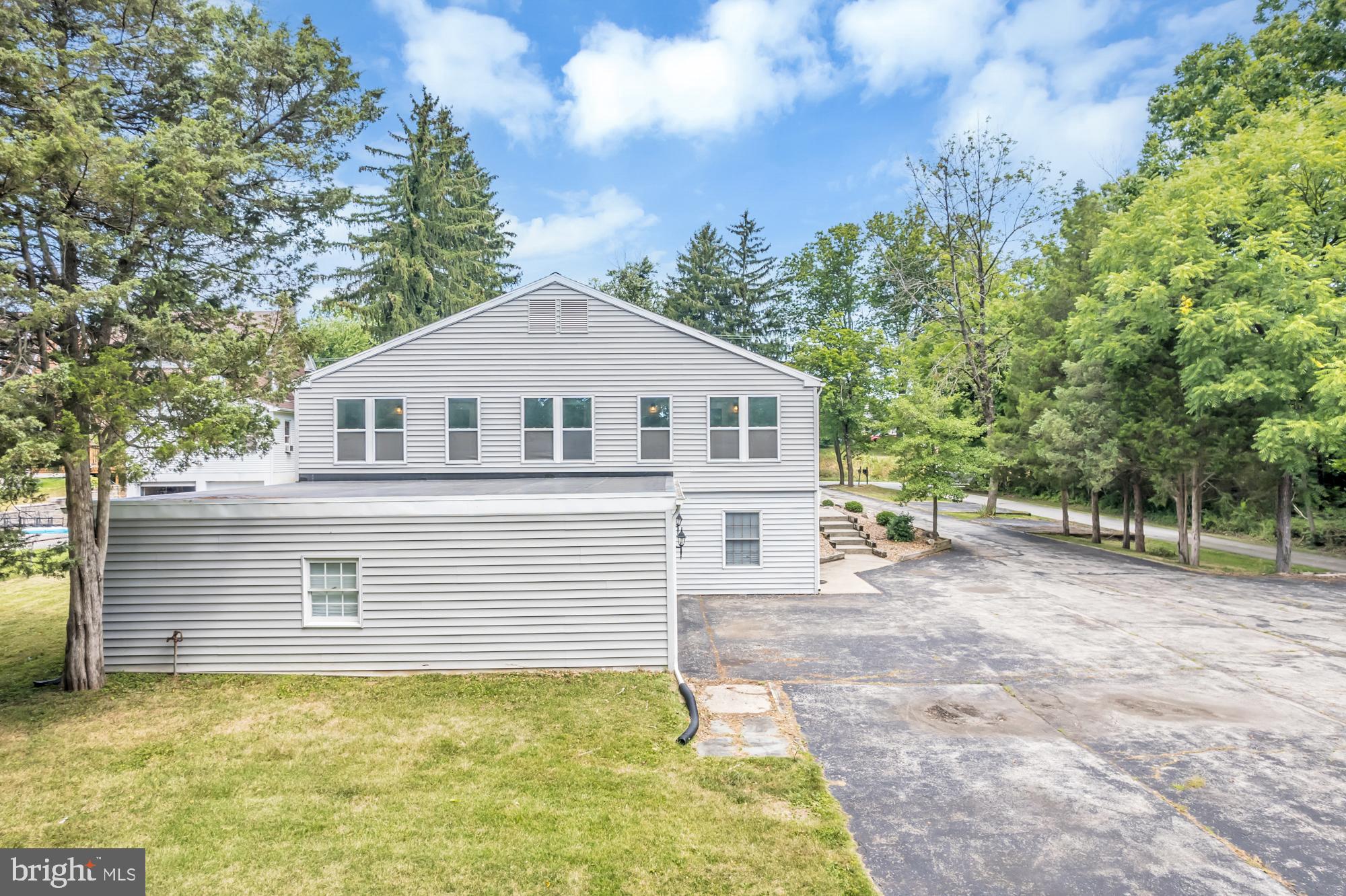918 Valley Forge Road Phoenixville, PA 19460 - Photo 3 of 44 Gallery Image 3