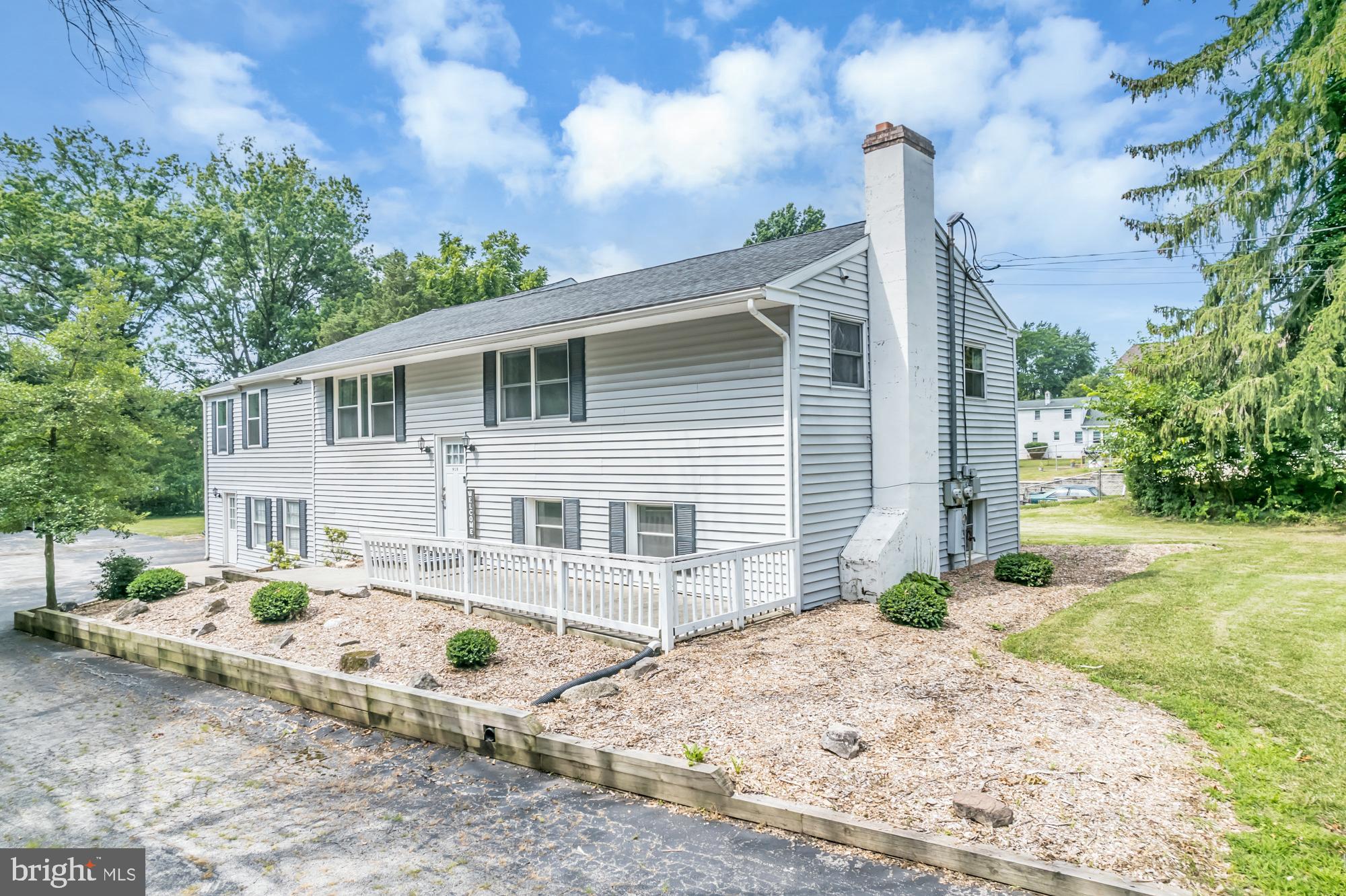 918 Valley Forge Road Phoenixville, PA 19460 - Photo 4 of 44 Gallery Image 4
