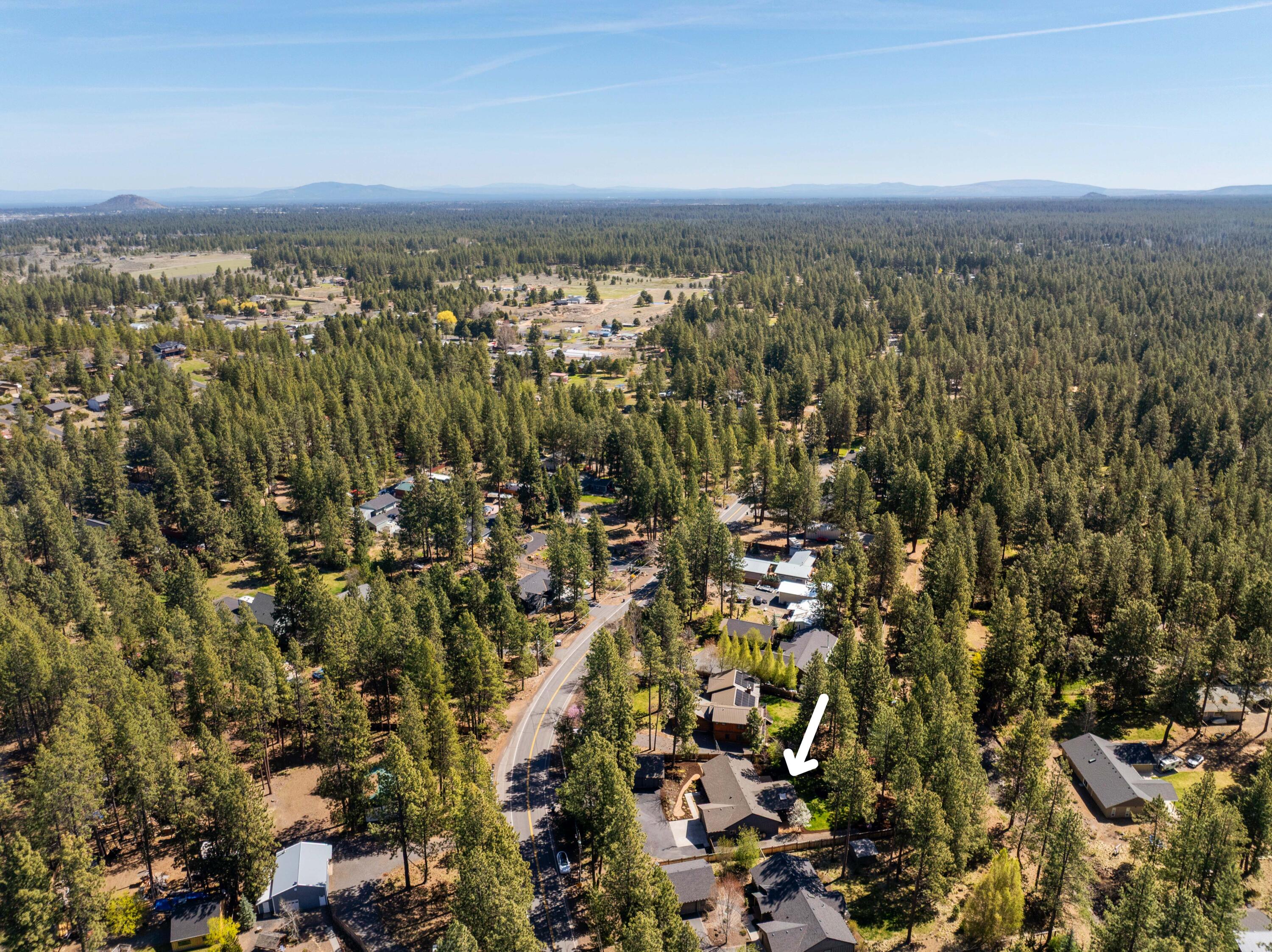 19041 Baker Road Bend, OR 97702 - Photo 42 of 45 08-Aerial