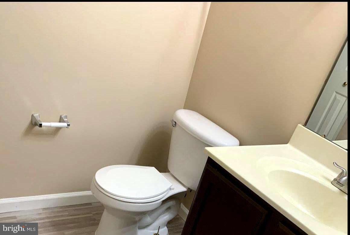 1502 Shellford Lane Accokeek, MD 20607 - Photo 17 of 39 Powder room.