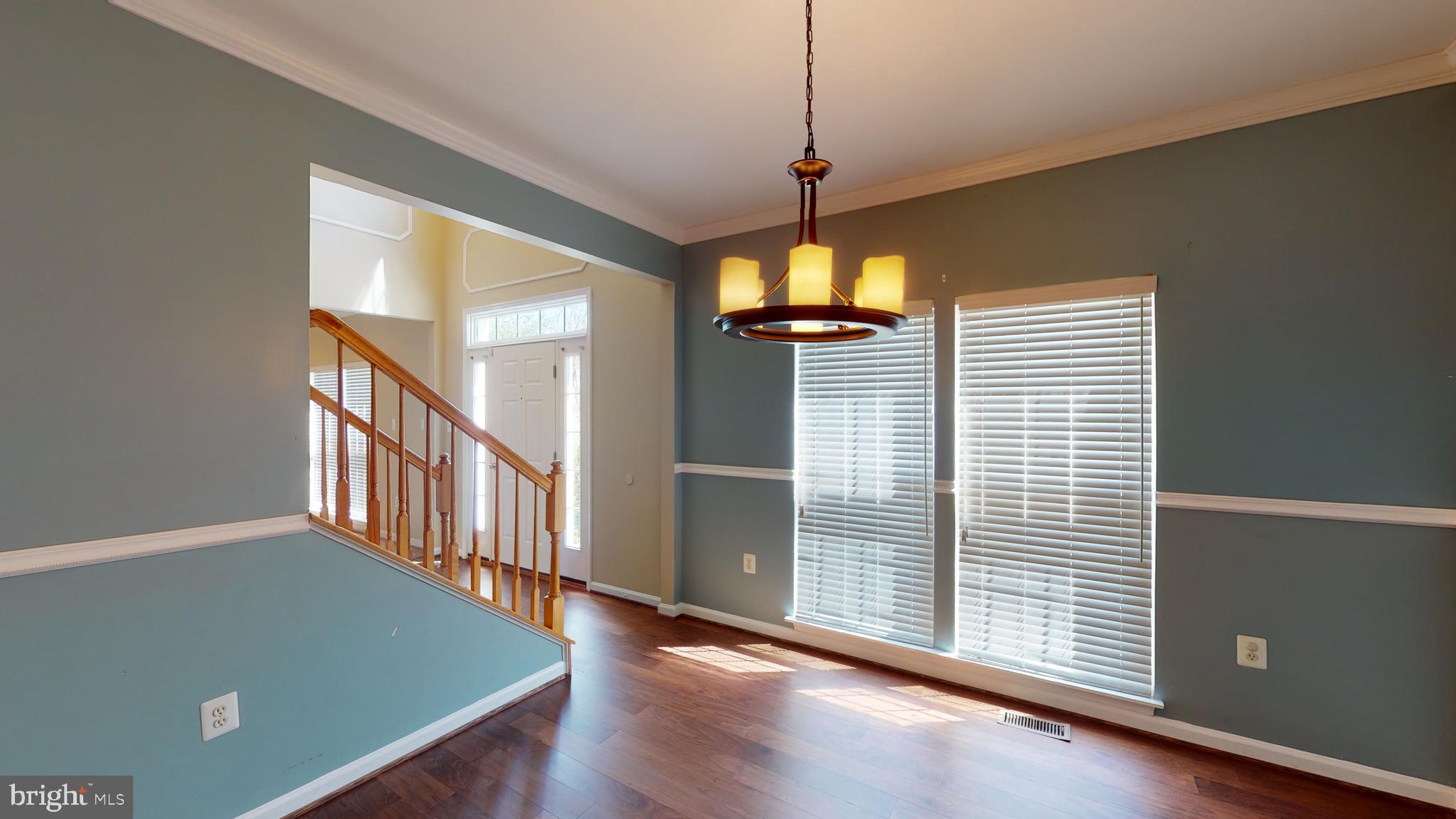 1502 Shellford Lane Accokeek, MD 20607 - Photo 7 of 39 Separate formal dinning room. Note flooring!