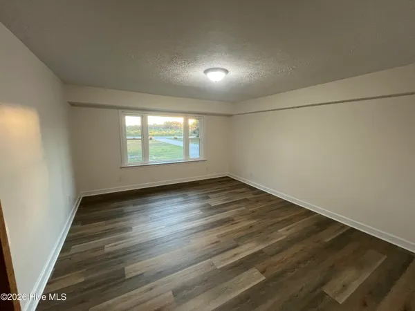 $325,000 | 10818 Old Lumberton Road, Evergreen, NC 28438