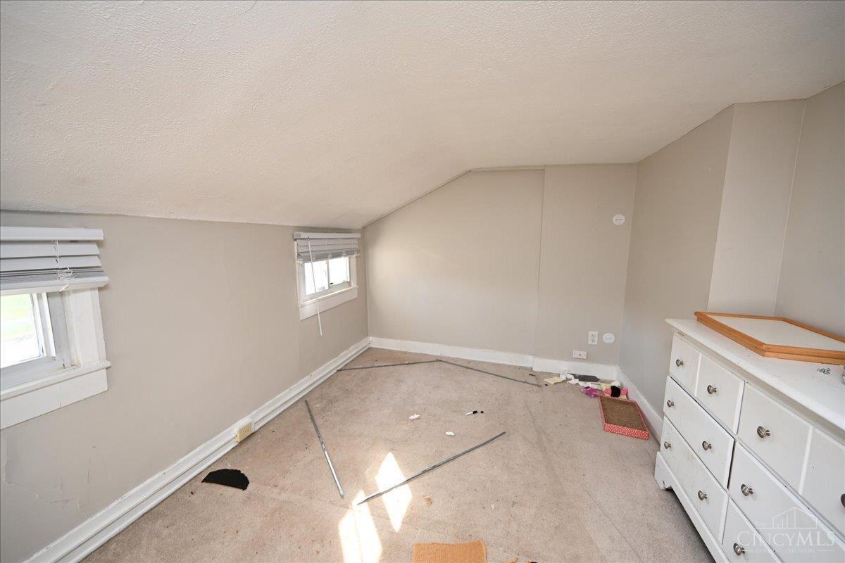 10379 Burlington Road Cincinnati, OH 45231 - Photo 24 of 44 Gallery Image 24