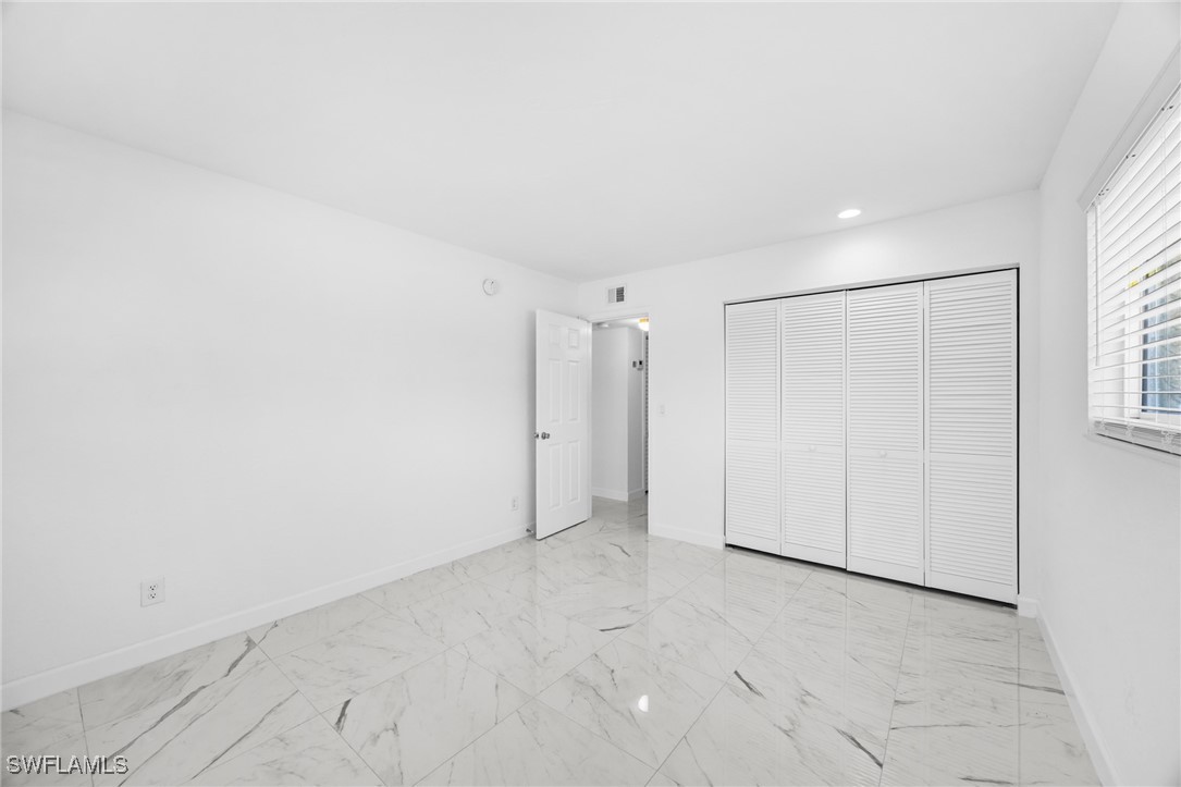601 Periwinkle Way, Unit D1 Sanibel, FL 33957 - Photo 13 of 25 a view of an empty room