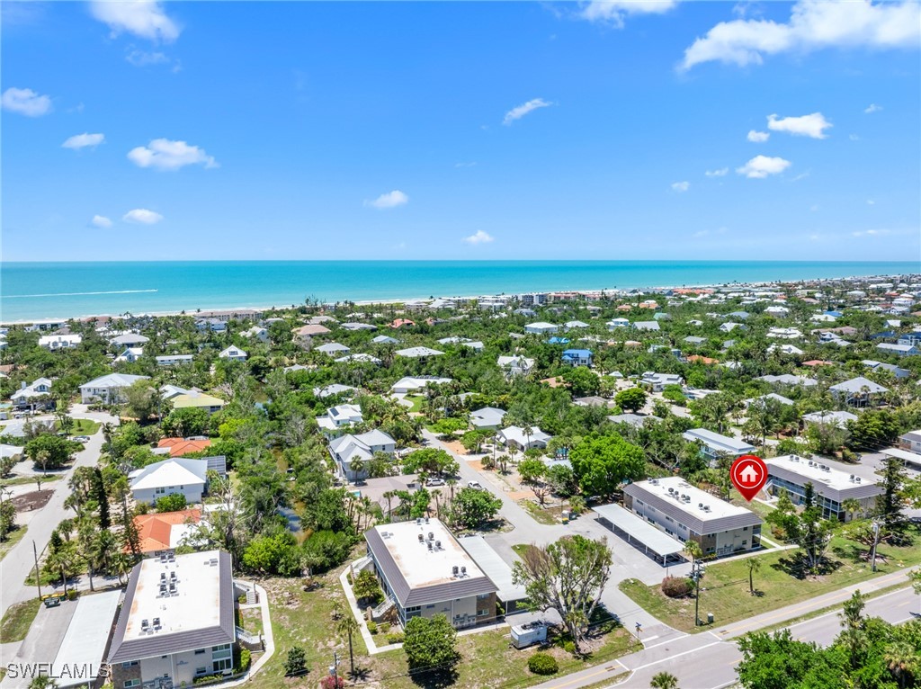 601 Periwinkle Way, Unit D1 Sanibel, FL 33957 - Photo 18 of 25 an aerial view of residential houses with city view