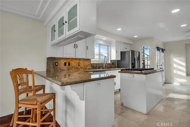 $10,000 | 4113 Highland Avenue, Manhattan Beach, CA 90266