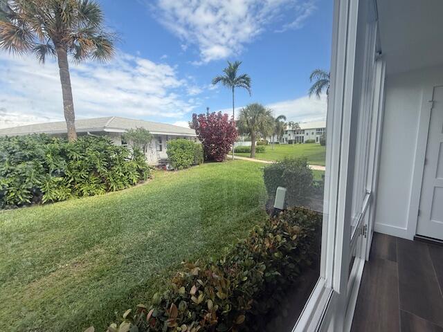 5520 North Ocean Boulevard, Unit 111 Ocean Ridge, FL 33435 - Photo 29 of 63 path to pool