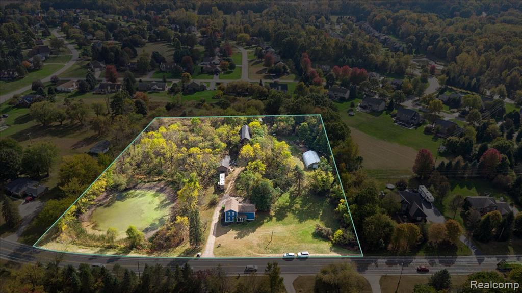13278 9 Mile Road South Lyon, MI 48178 - Photo 3 of 56