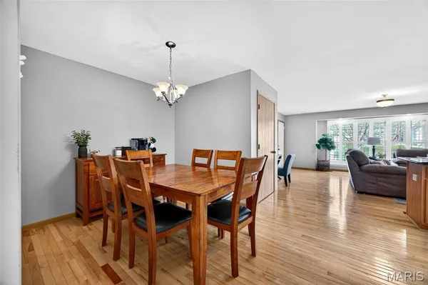 $216,000 | 12121 McKelvey Place, Unit 101, Bridgeton, MO 63044