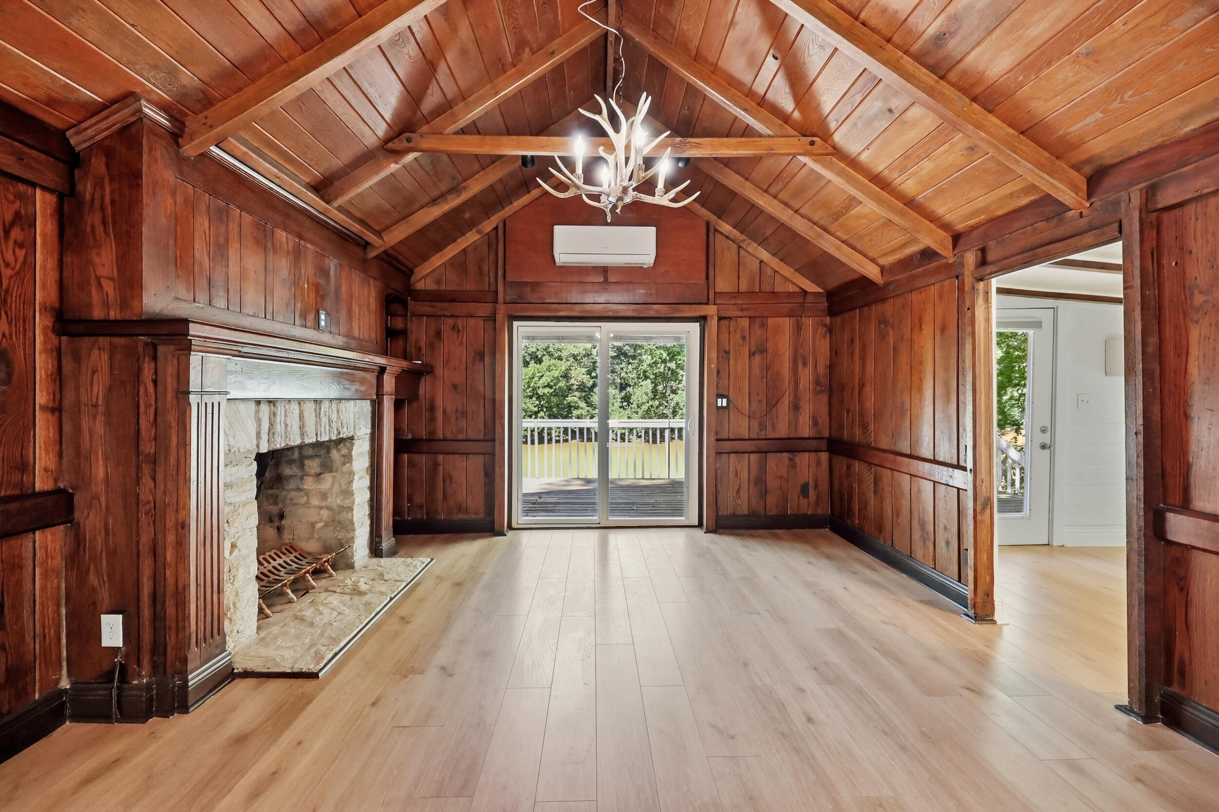682 Athens Boonesboro Road Winchester, KY 40391 - Photo 6 of 38 beautiful vaulted ceilings, hardwood floors, stone masonry fireplace