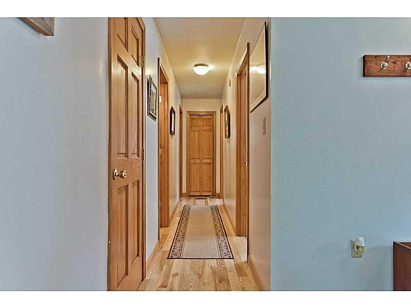 1091 Naples Road Harrison, ME 04040 - Photo 17 of 35 Hallway.