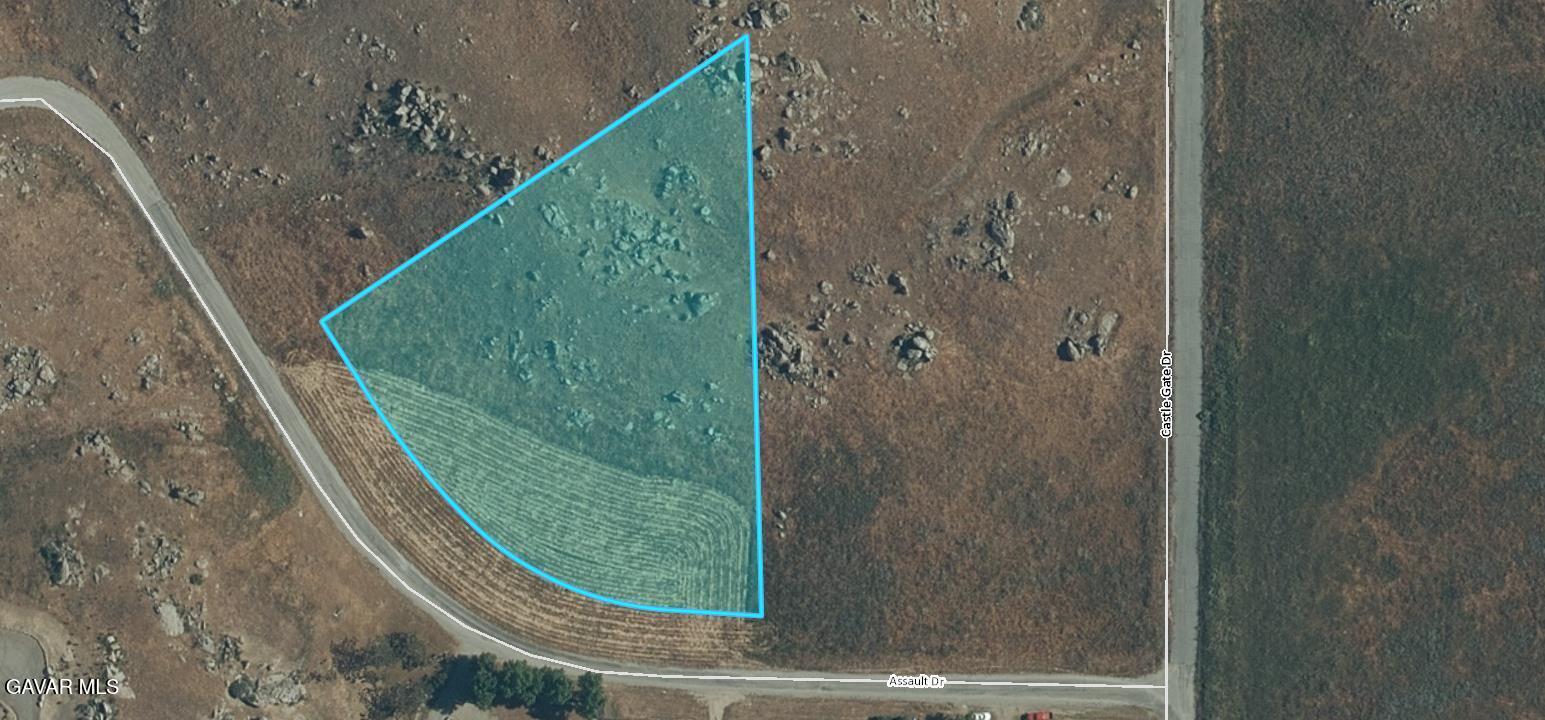 10 Assault Drive Tehachapi, CA 93561 - Photo 4 of 12 a view of a balcony