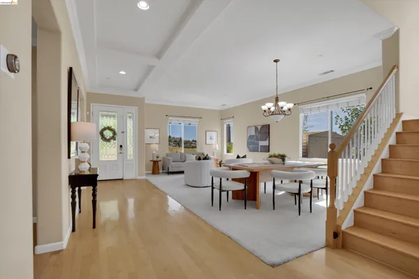 a view of a livingroom and dining room