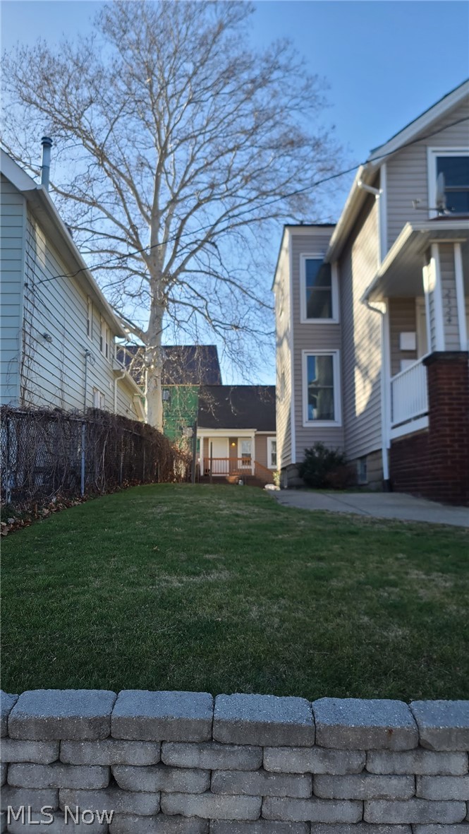 2324 Scranton Road Cleveland, OH 44113 - Photo 2 of 11 Gallery Image 2