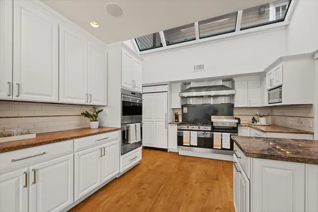 $2,850,000 | 611 Elmwood Avenue, Wilmette, IL 60091