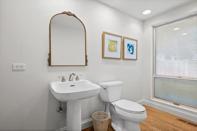 $2,850,000 | 611 Elmwood Avenue, Wilmette, IL 60091