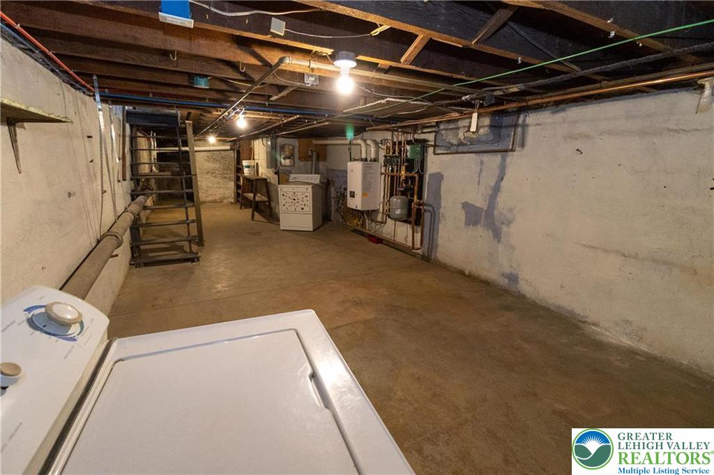 948 West Maple Street Allentown, PA 18101 - Photo 16 of 20