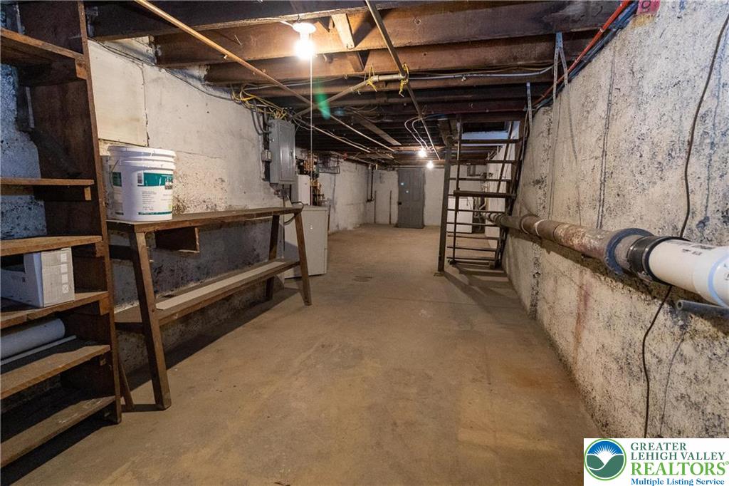 948 West Maple Street Allentown, PA 18101 - Photo 17 of 20