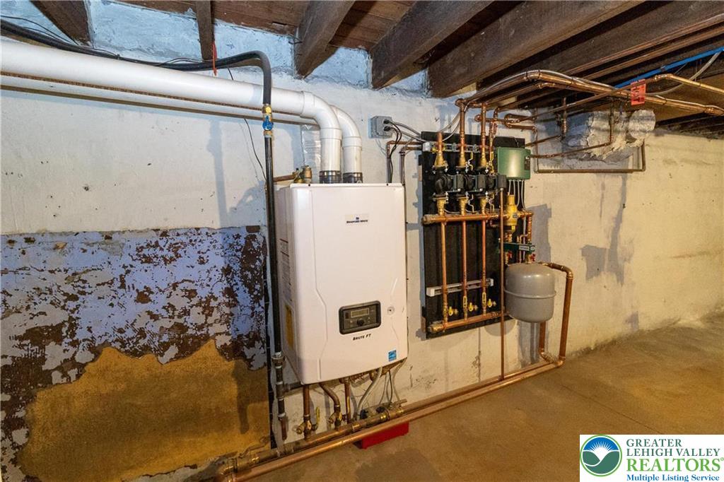 948 West Maple Street Allentown, PA 18101 - Photo 18 of 20