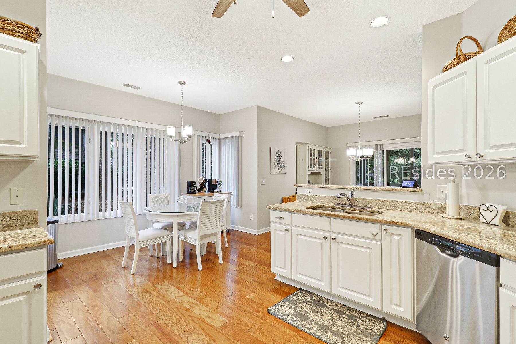 3 Crabtree Lane Bluffton, SC 29910 - Photo 9 of 56 Breakfast room with plenty of natural light.