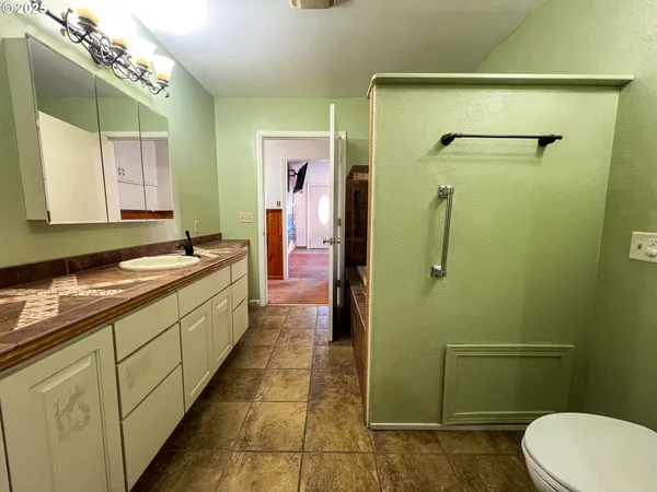 $205,000 | 314 Northwest 3rd Avenue, John Day, OR 97845