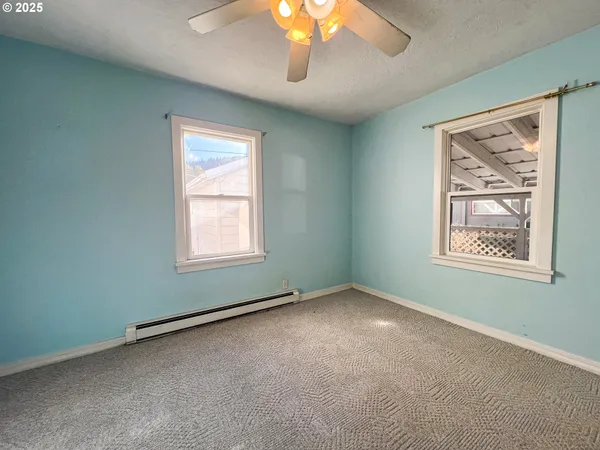 $205,000 | 314 Northwest 3rd Avenue, John Day, OR 97845