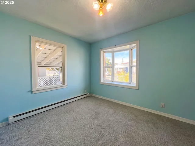 $220,000 | 314 Northwest 3rd Avenue, John Day, OR 97845