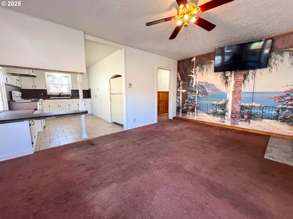 $205,000 | 314 Northwest 3rd Avenue, John Day, OR 97845