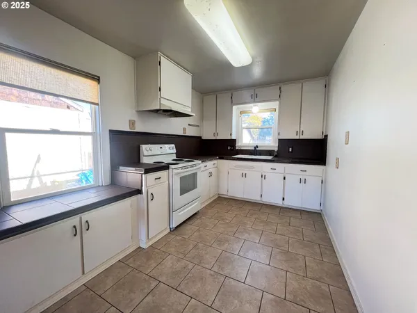 $205,000 | 314 Northwest 3rd Avenue, John Day, OR 97845