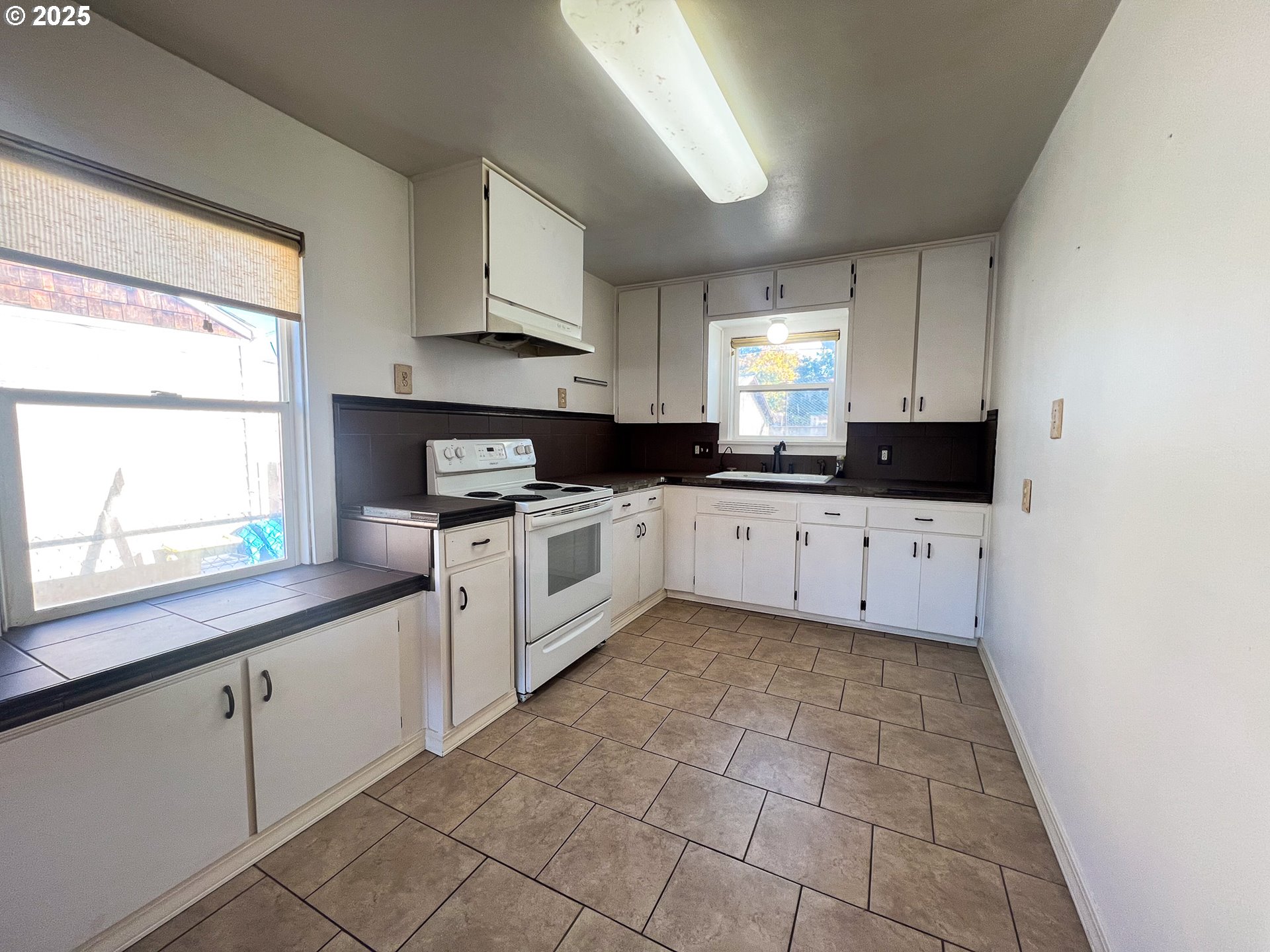 314 Northwest 3rd Avenue John Day, OR 97845 - Photo 7 of 41