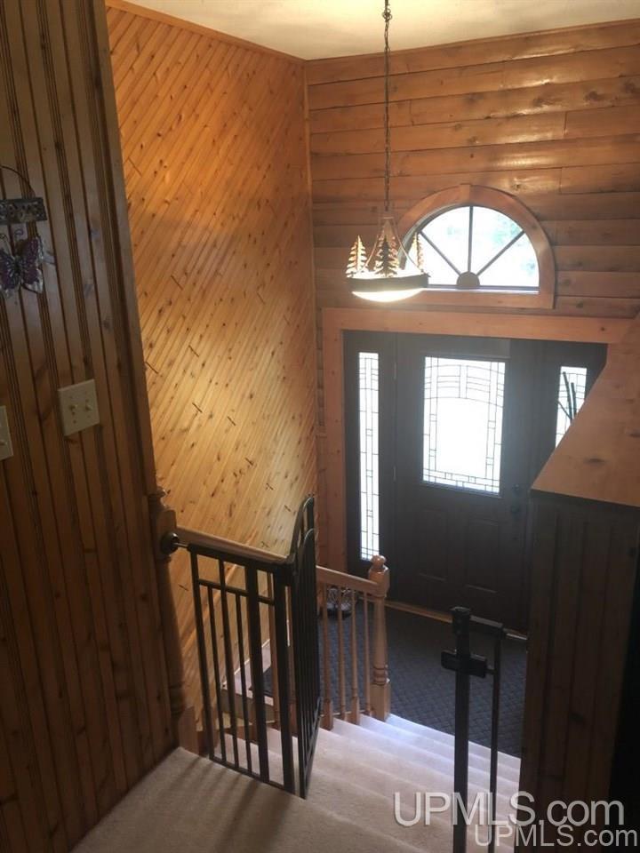 N7387 Miner's Castle Road Munising, MI 49862 - Photo 11 of 23 Gallery Image 11
