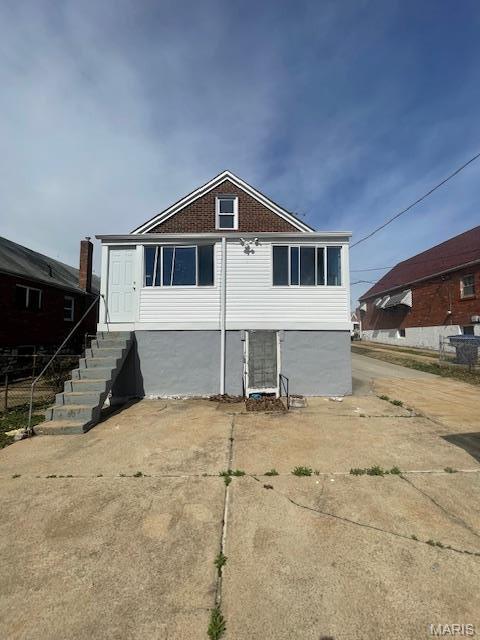 8528 Riverview Boulevard St. Louis, MO 63147 - Photo 4 of 16