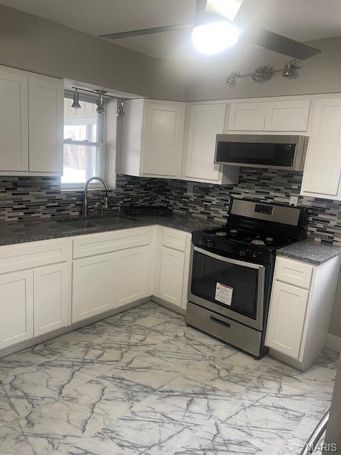 8528 Riverview Boulevard St. Louis, MO 63147 - Photo 10 of 16